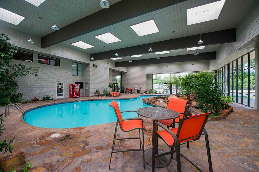 silver springs apartment wichita ks 67212