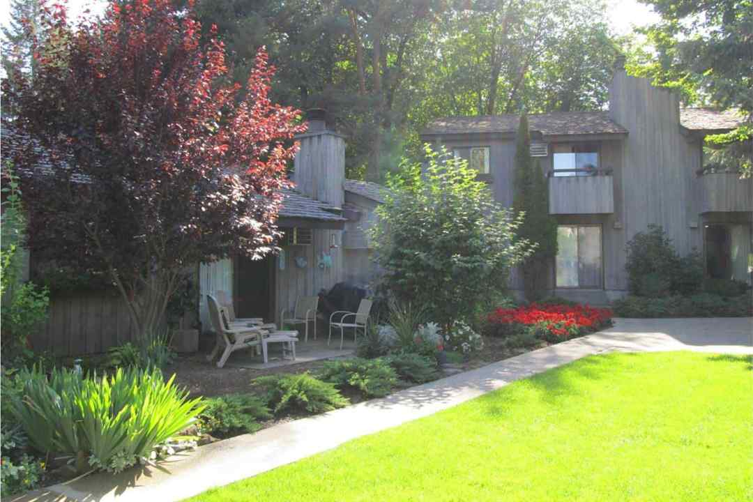 Lake Villa Apartments - 2501 E Sherman Ave Coeur D Alene Id Apartments For Rent Rentcom
