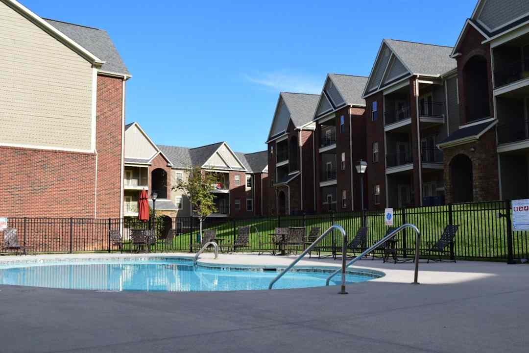 The Enclave Of Hardin Valley 2100 Greenland Way Knoxville Tn Apartments For Rent Rent Com
