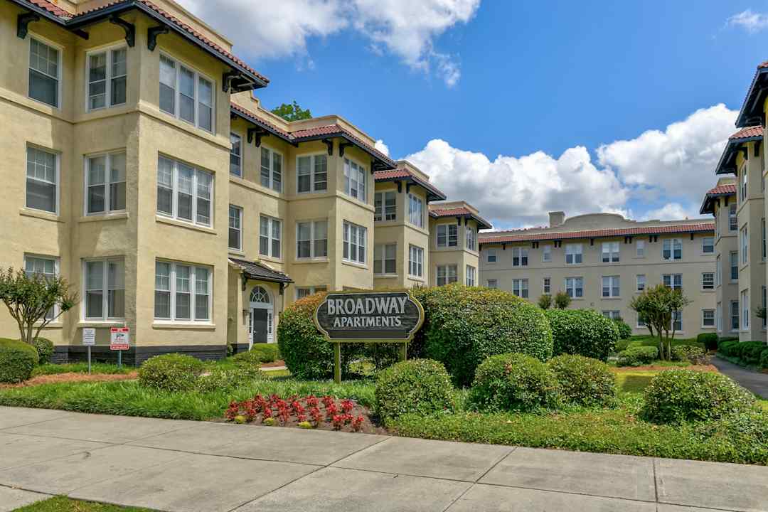 Broadway Apartments 335 Broad St Augusta Ga Apartments For Rent Rent Com