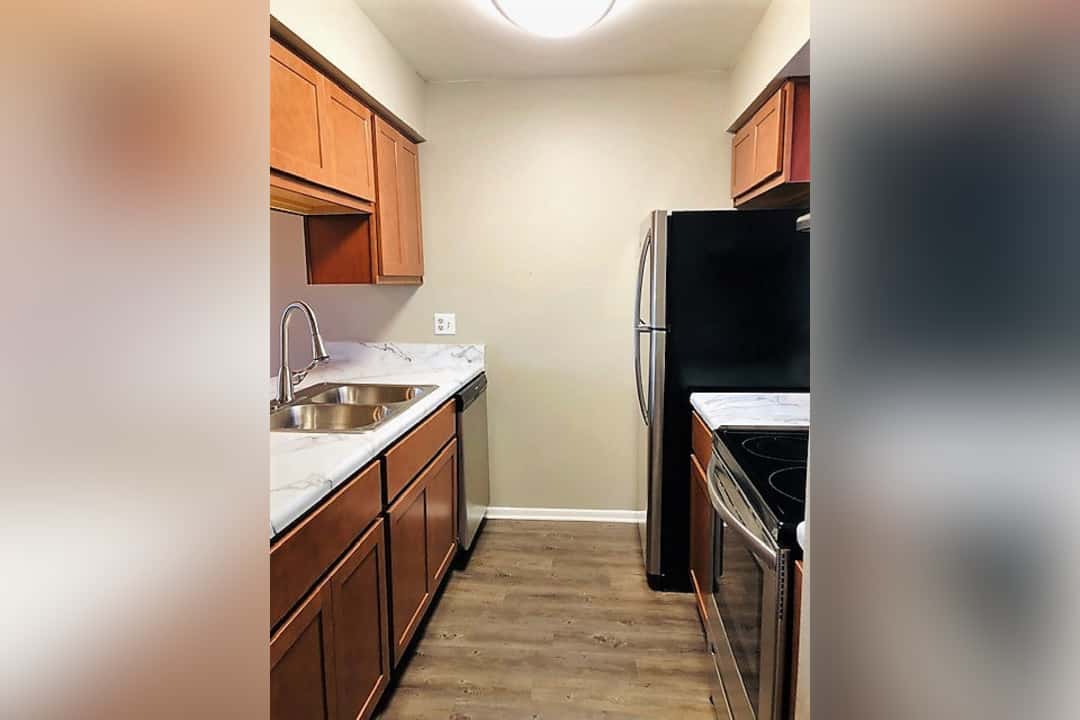 aaron lake apartments 4325 40th st bradenton fl apartments for rent rent com
