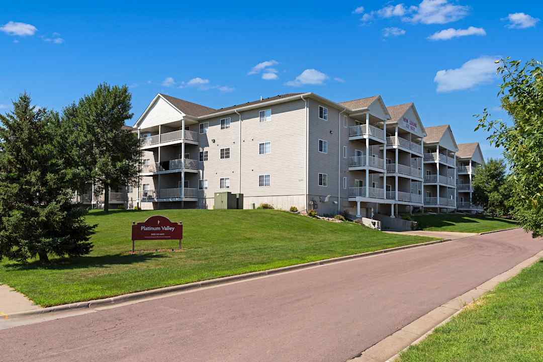 Platinum Valley Apartments 6315 S Connie Ave Sioux Falls Sd Apartments For Rent Rent Com
