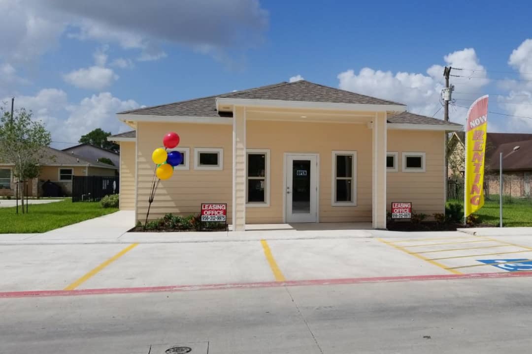 Calli Village Apartments - 2644 Old Port Isabel Road | Brownsville, TX  Apartments for Rent | Rent.