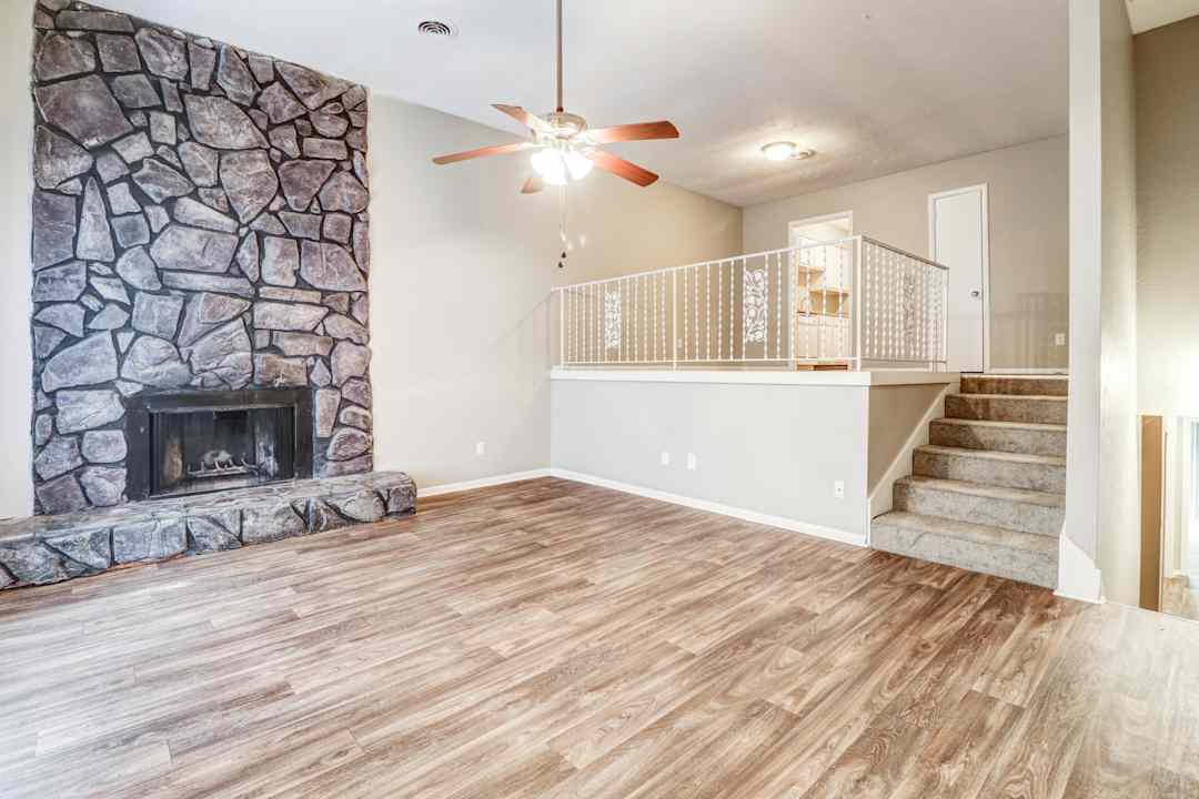 Belle Forest At Memorial 2191 Memorial Dr Clarksville Tn Apartments For Rent Rent Com