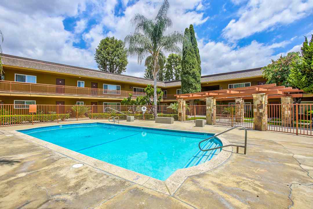 Chatham Village Apartments Tustin, CA 92780