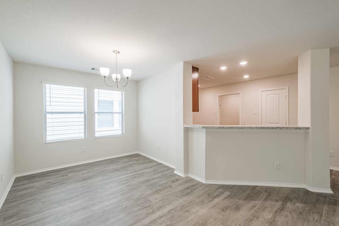 The Village At Caney Mills 9248 Laiden Creek Trail Conroe Tx Houses For Rent Rent Com