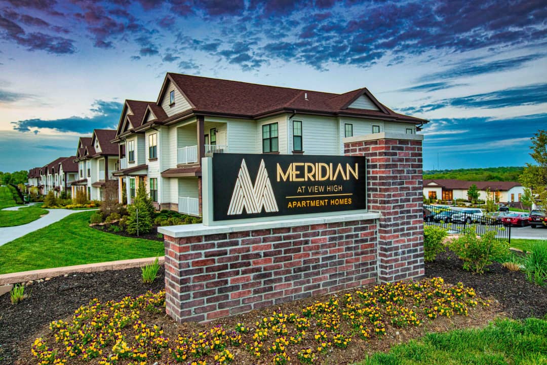 Meridian at View High Apartments - Lees Summit, MO 64081
