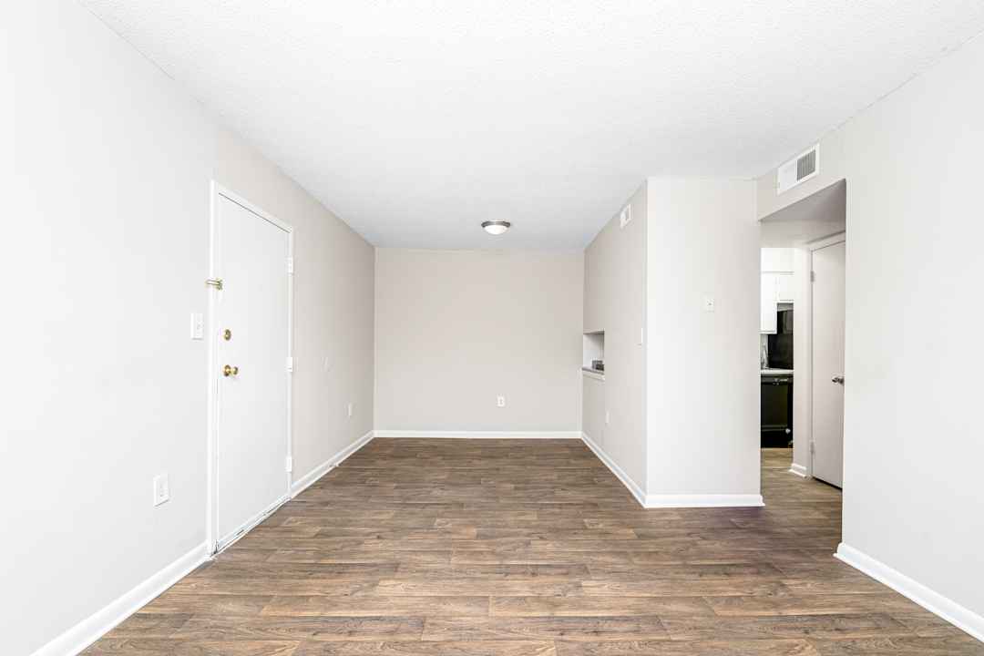 The Arlington 3411 Old Vineyard Rd Winston Salem Nc Apartments For Rent Rent Com