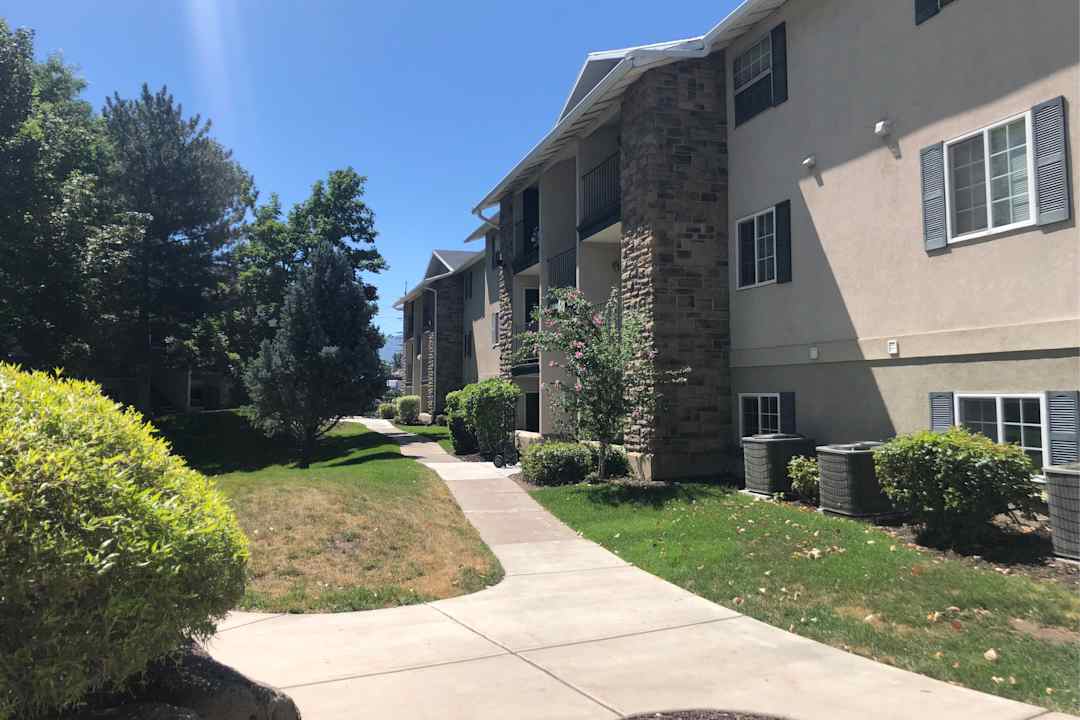 raintree commons apartments provo ut 84604