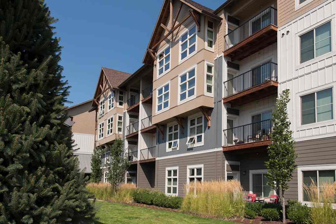 Eddyline At Bridgeport Apartments 18049 Sw Lower Boones Ferry Rd Tigard Or Apartments For Rent Rent Com