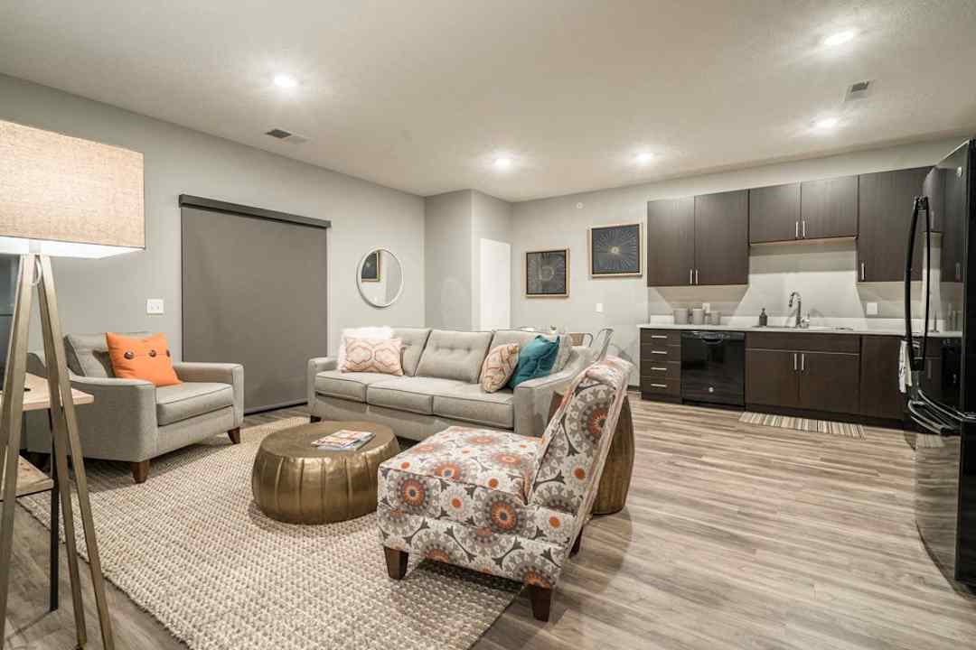 1-Bedroom Contemporary