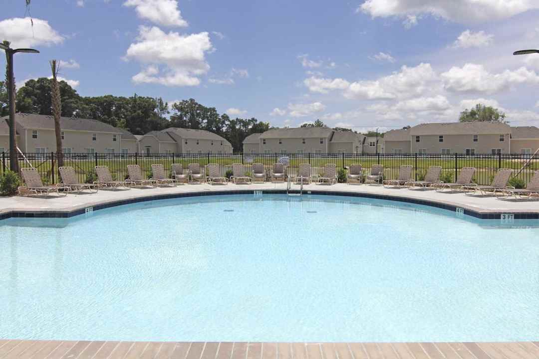 The Retreat At Henderson Lake The Preserve At Henderson Lake 653 Little Neck Rd Savannah Ga Townhomes For Rent Rent Com