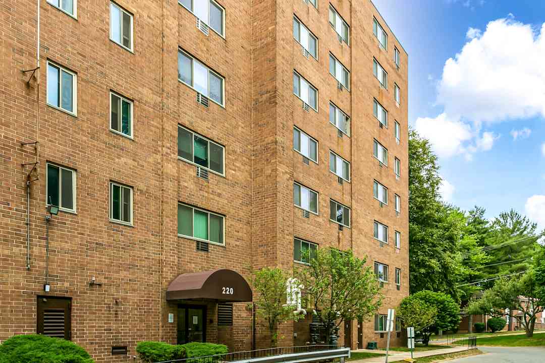 Newfield Towers 220 Newfield St Middletown, CT Apartments for Rent