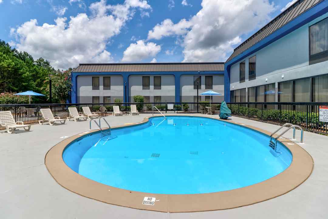 Hilltop Lofts 21 Chateau Drive Southeast Rome, GA Apartments for