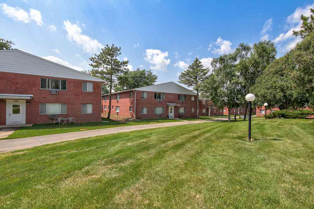 The Ridge Apartments 620 W Badger Rd Madison Wi Apartments For Rent Rent Com