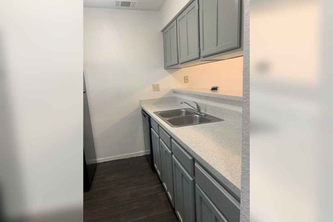 Plantation West Apartments Hurst, TX 76053