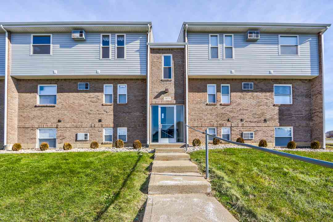 Anna Laura Apartments 3873 Hillsboro Dr Beavercreek Oh Apartments For Rent Rent Com