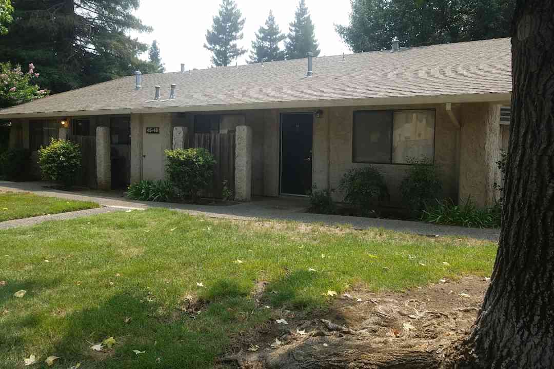 Joshua Tree Apartments - Chico Ca 95973
