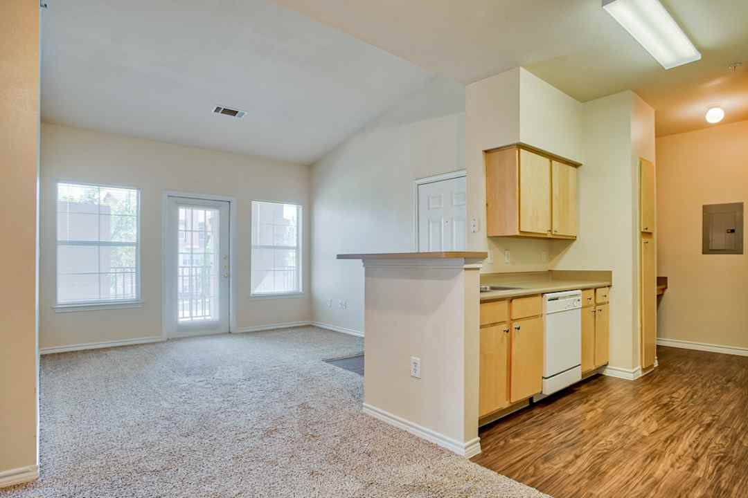 The Dakota Arms Apartments 6703 82nd St Lubbock Tx Apartments For Rent Rent Com
