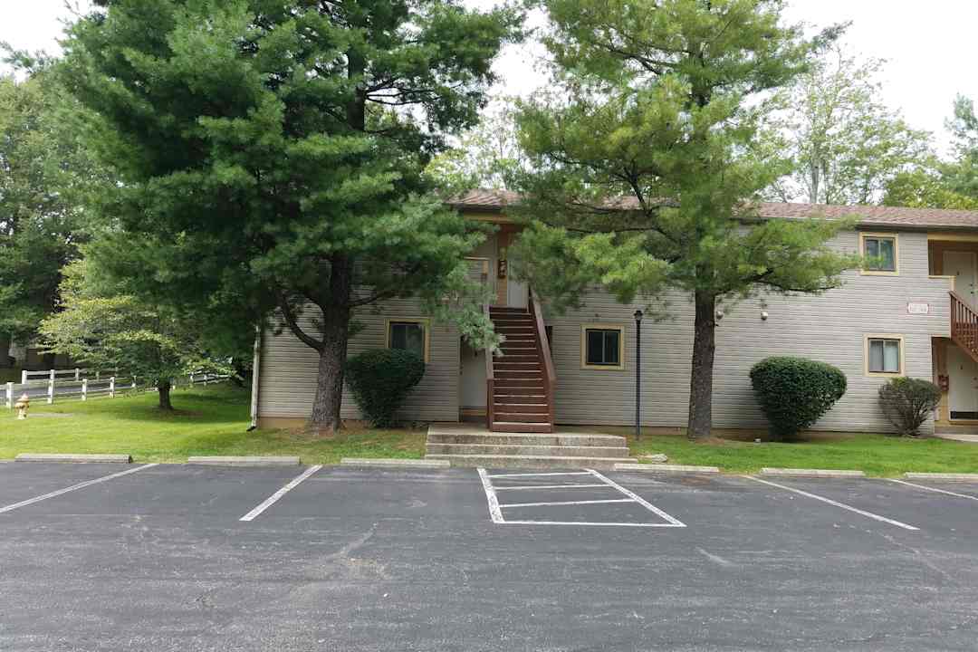 the hideaway apartments lexington ky 40517