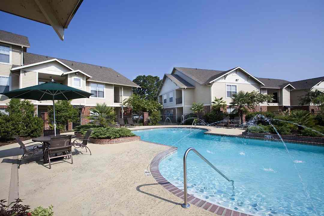 Ivy Park Apartment Homes - 6444 Jones Creek Rd Baton Rouge La Apartments For Rent Rentcom