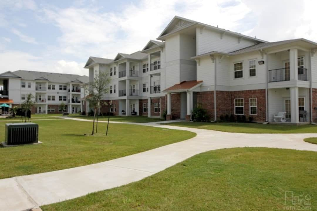 Villa Apartments Broussard La