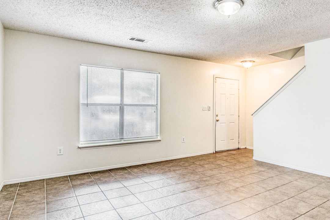 Hampton Ridge Apartment Homes - Jacksonville Fl 32218