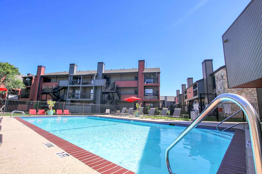 starburst apartments austin tx 78753