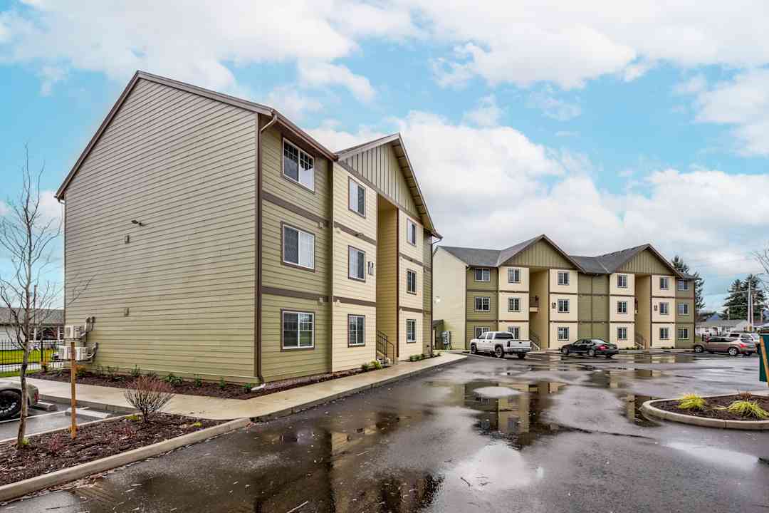 St. Helens Village Apartments Longview, WA 98632