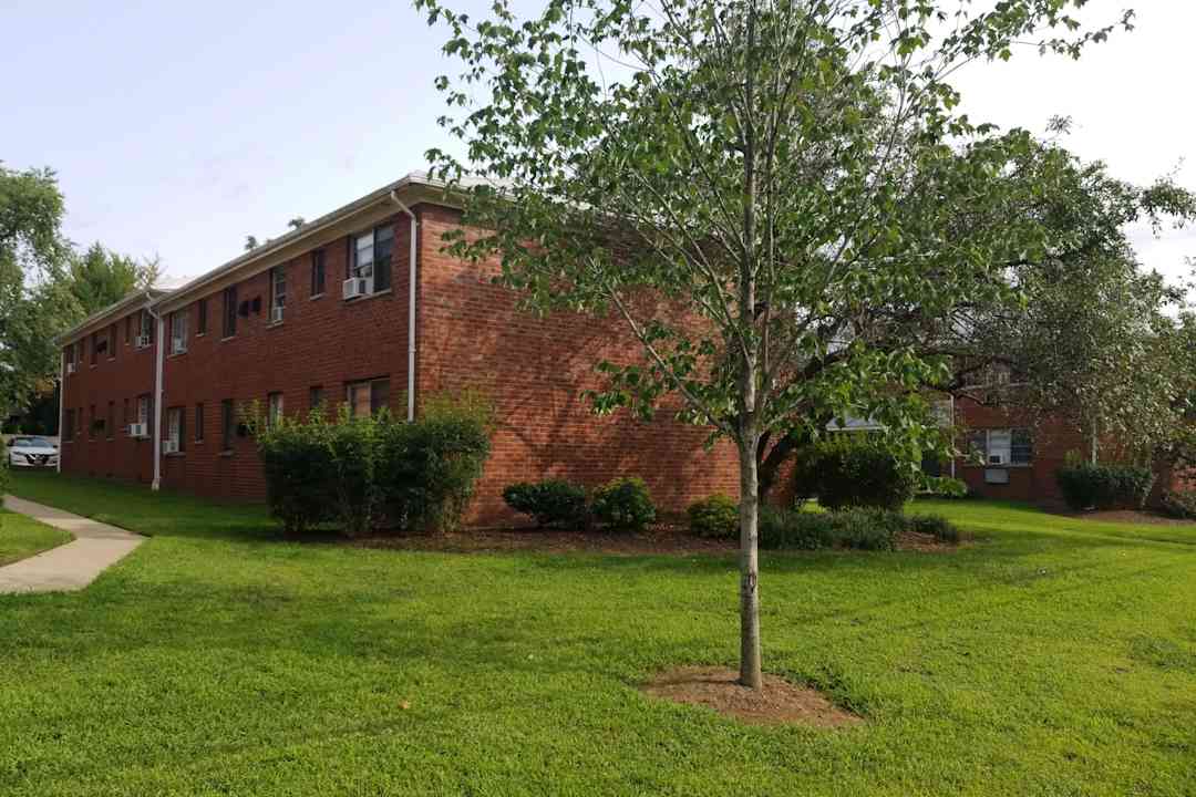 renaissance equity apartments little ferry nj 07643