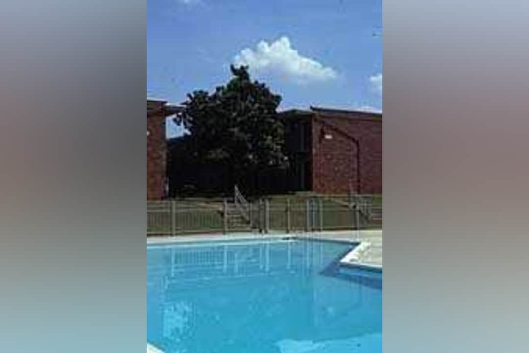 Eden Pointe Apartments - Memphis Tn 38118