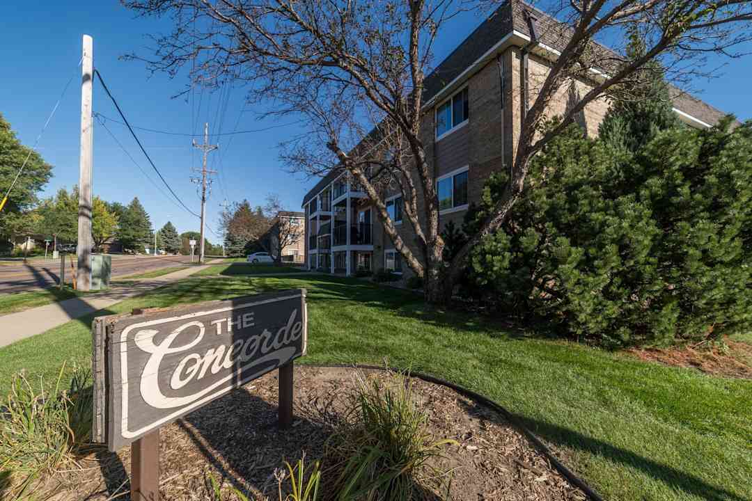 The Concorde Apartments 2809 W 33rd St Sioux Falls Sd Apartments For Rent Rent Com
