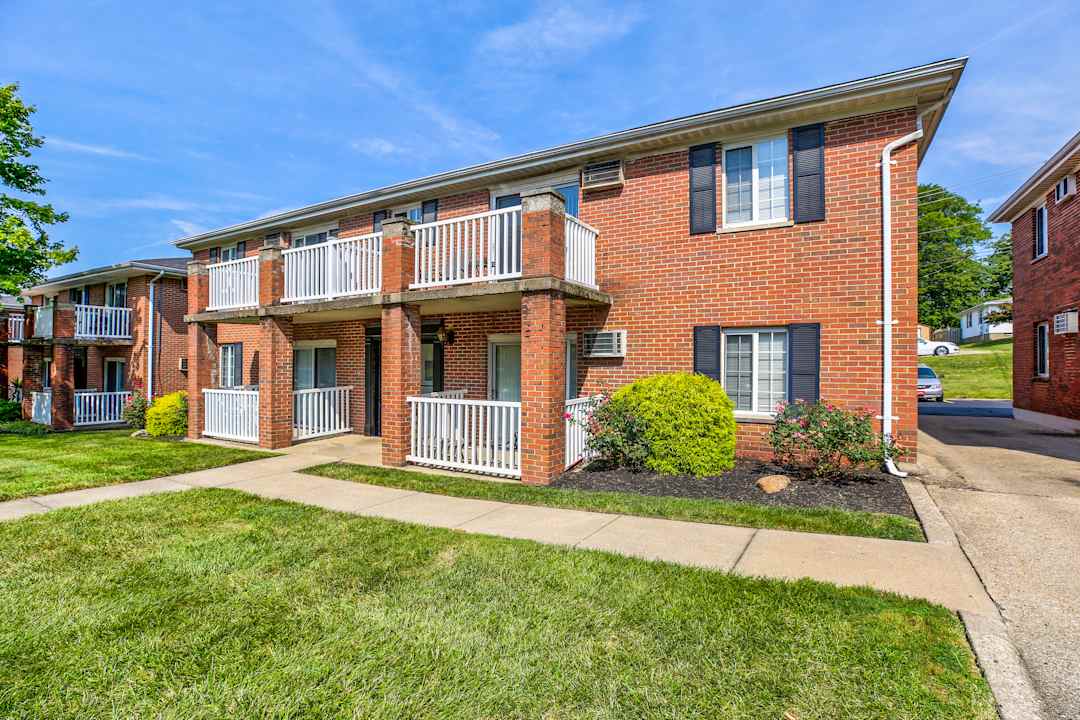 Four Seasons - 3422 Cintonya Dr Erlanger Ky Apartments For Rent Rentcom