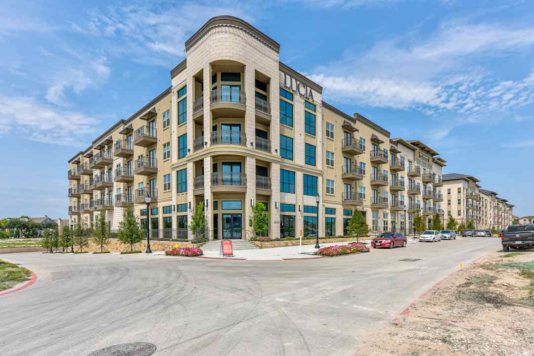 Lucia Apartments Frisco Tx 75034