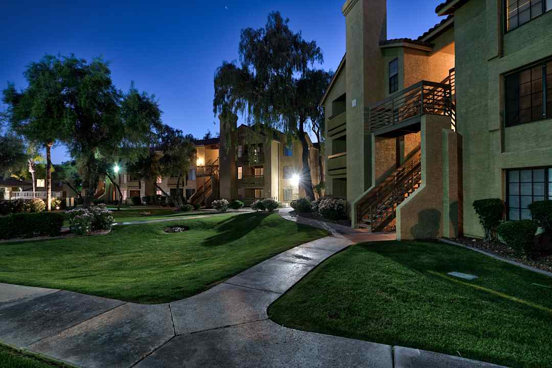 Villa Montana 11350 E Sahuaro Dr Scottsdale Az Apartments For Rent Rent Com