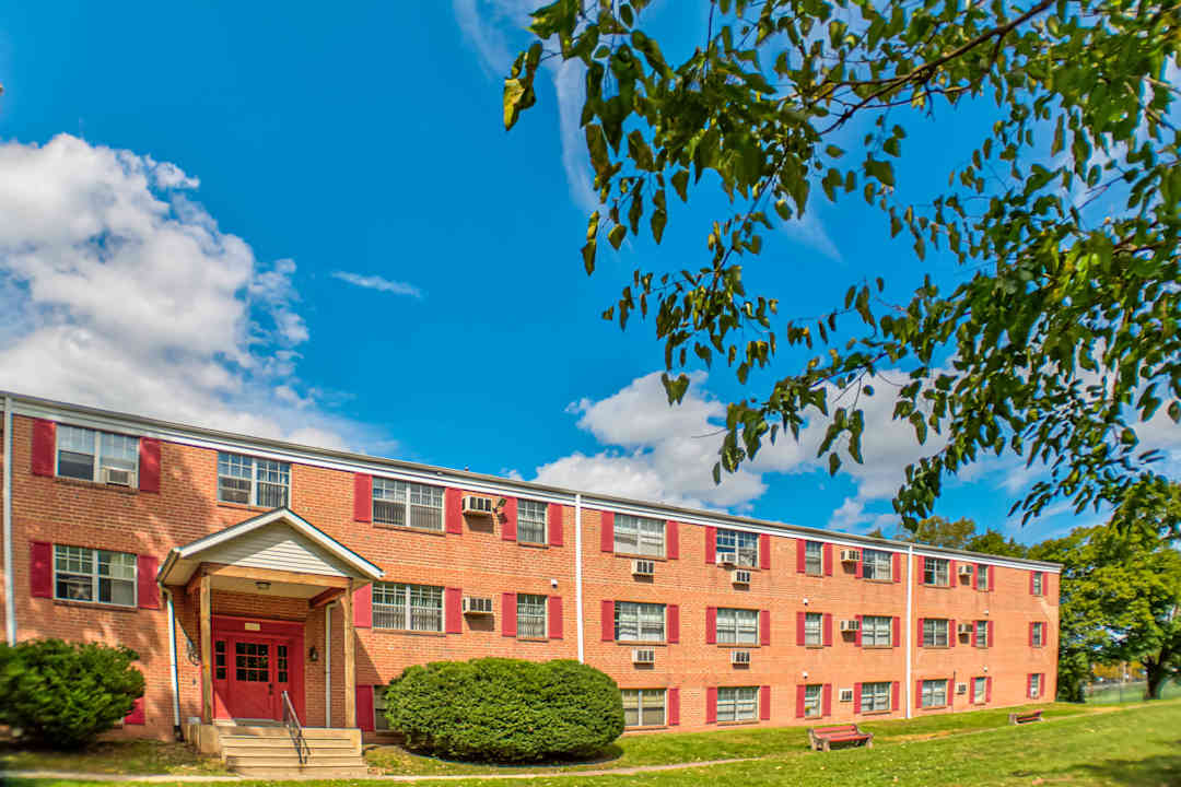 Covered Bridge Apartments Apartments Perkasie, PA 18944