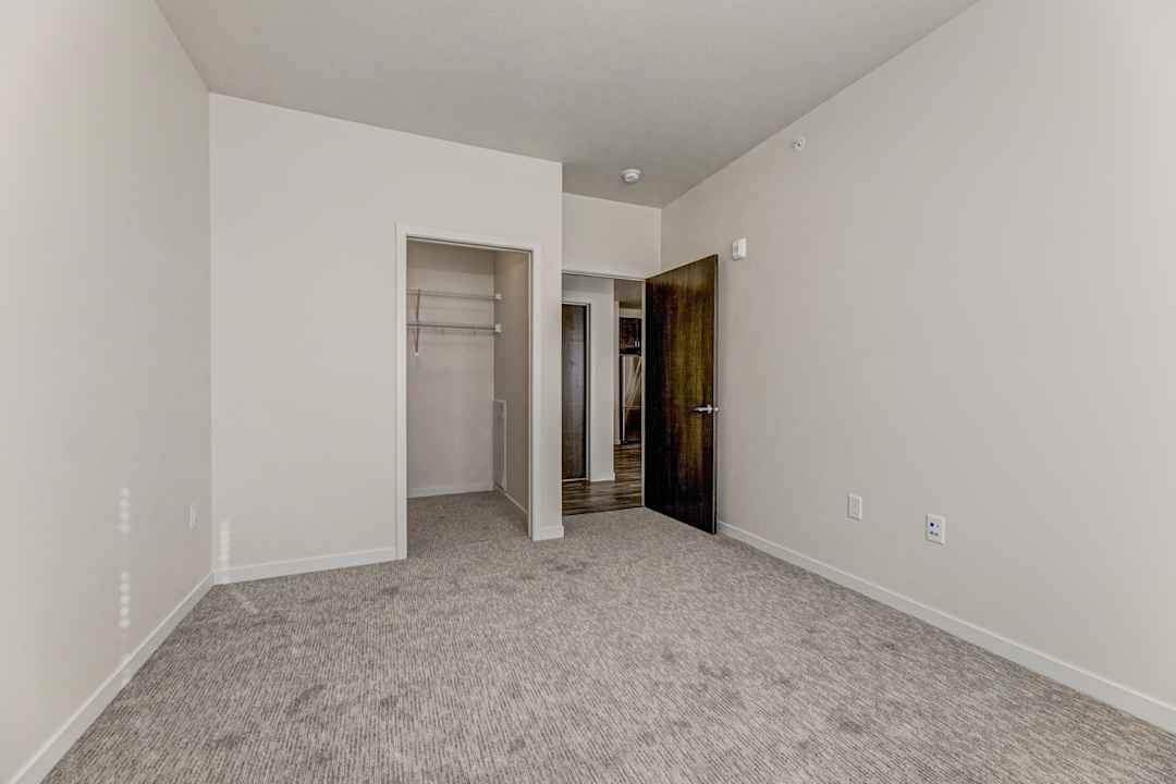 S2-L #2-403 0/1 685 Sq Ft