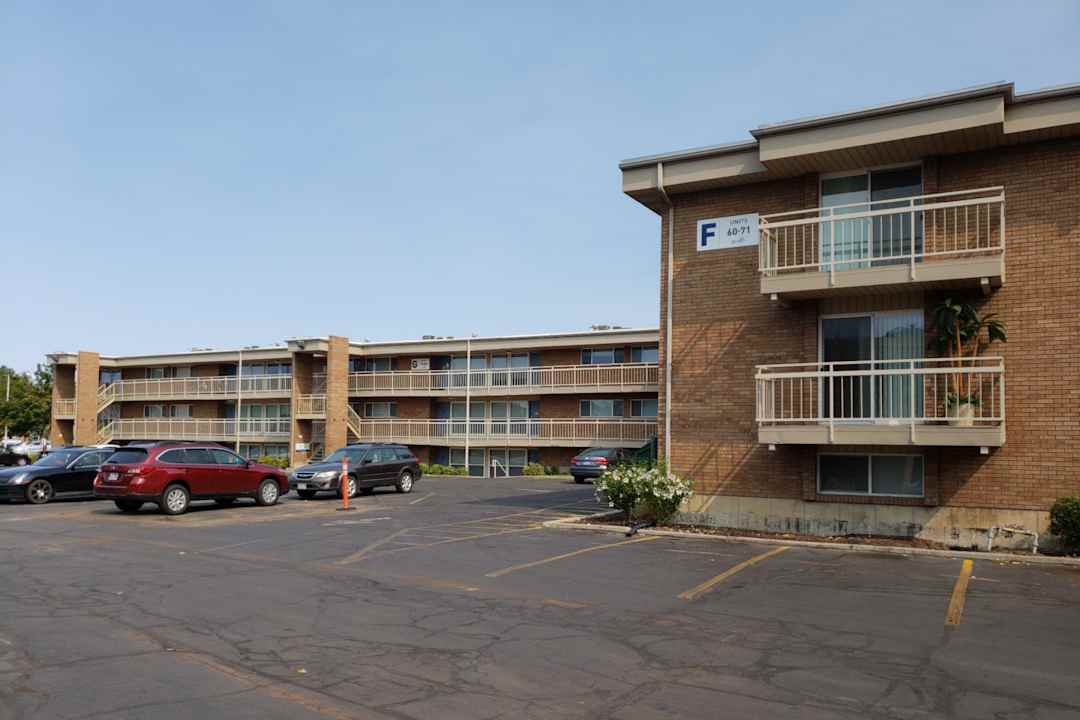 the riviera apartments provo ut 84604