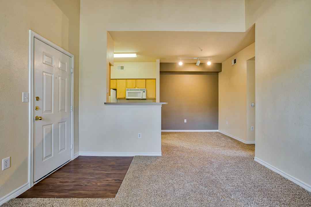 The Dakota Arms Apartments 6703 82nd St Lubbock Tx Apartments For Rent Rent Com