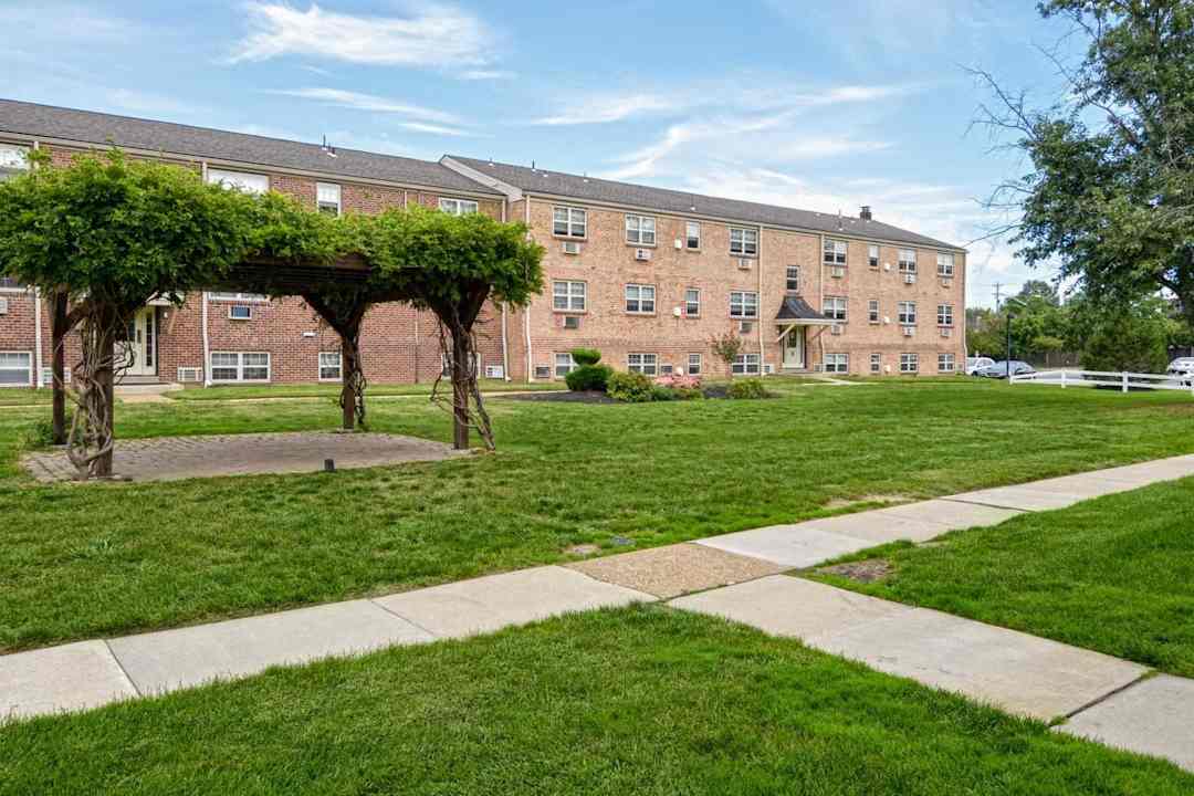 sdk stratford apartments wilmington de 19810