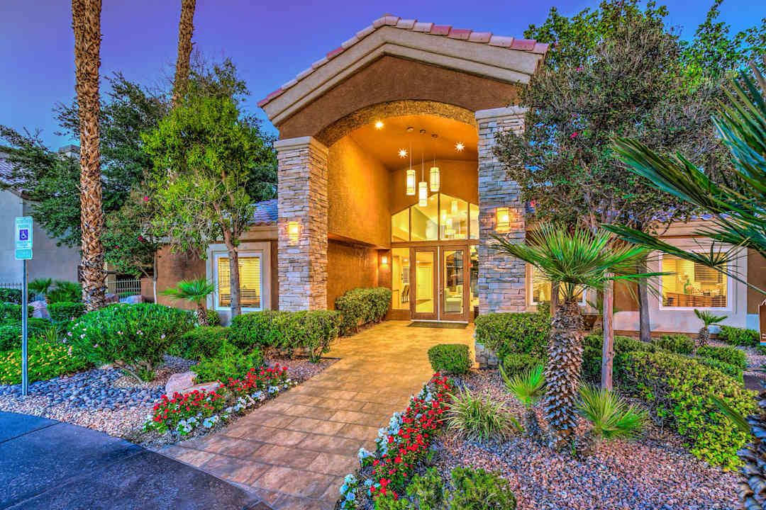 estancia apartments las vegas nv 89129