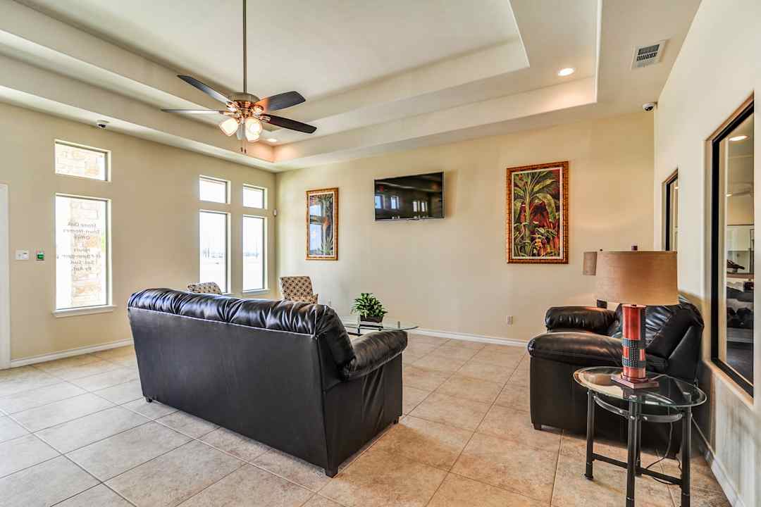 Stone Oak Townhomes Apartments - Harlingen, TX 78550