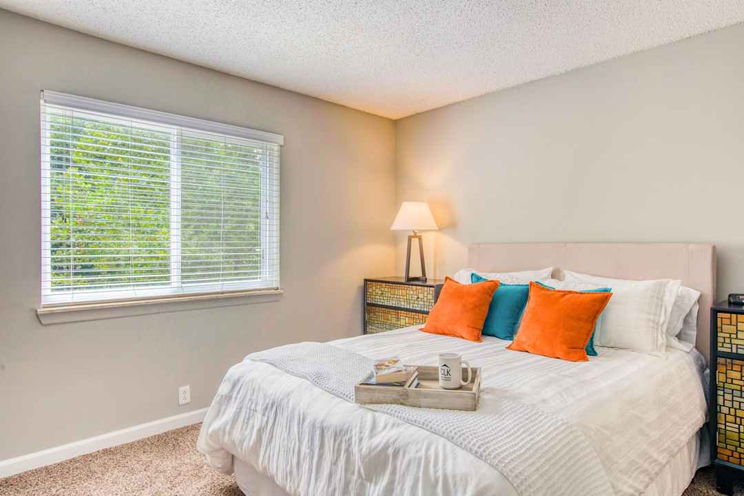 Bradford Woods 5242 Edmondson Pike Nashville Tn Apartments For Rent Rent Com