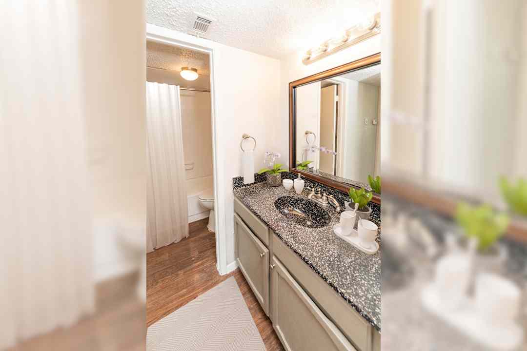 bella via apartments fort worth tx 76112