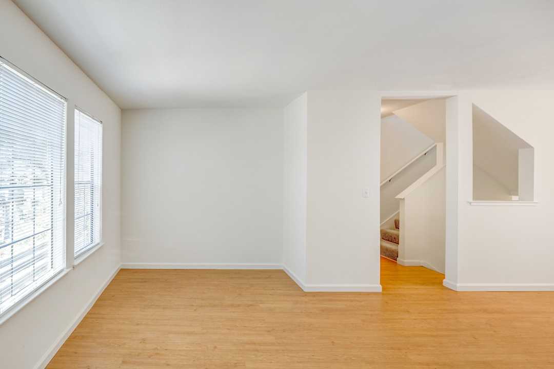 Deer Valley Apartments - San Rafael Ca 94903