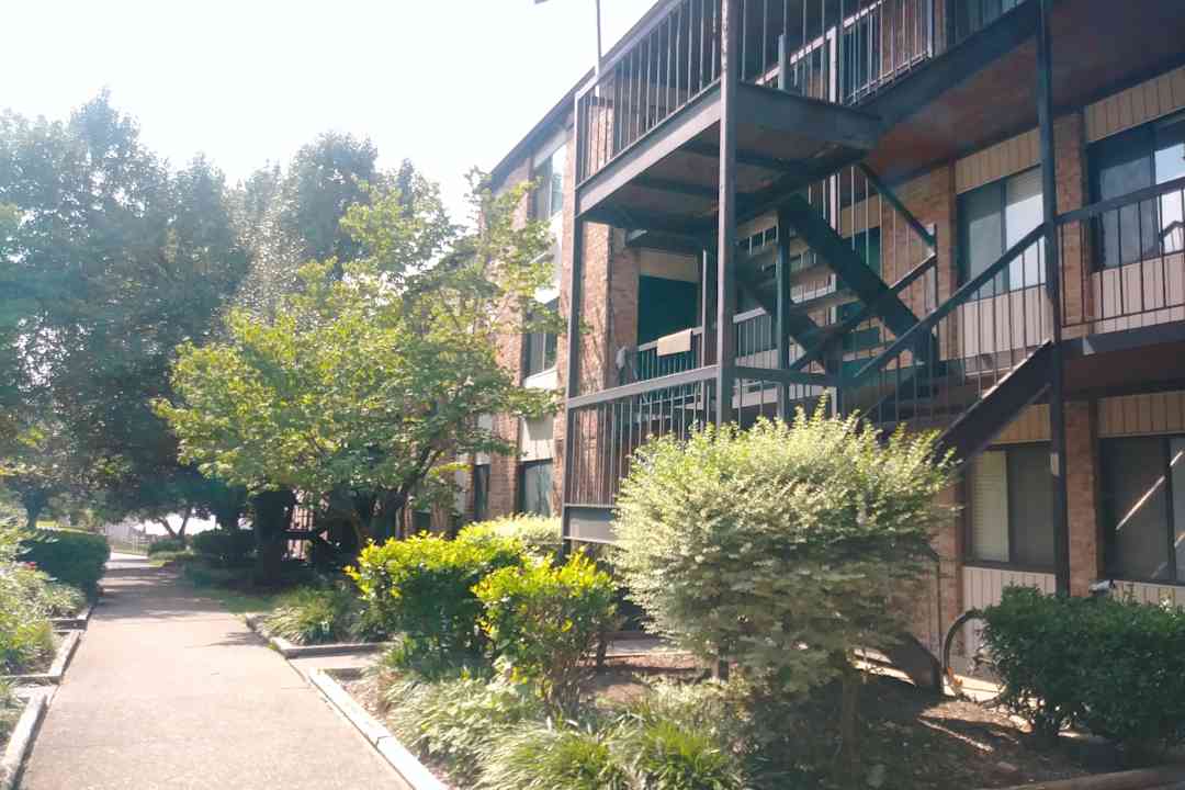 kingston place condos apartments knoxville tn 37919
