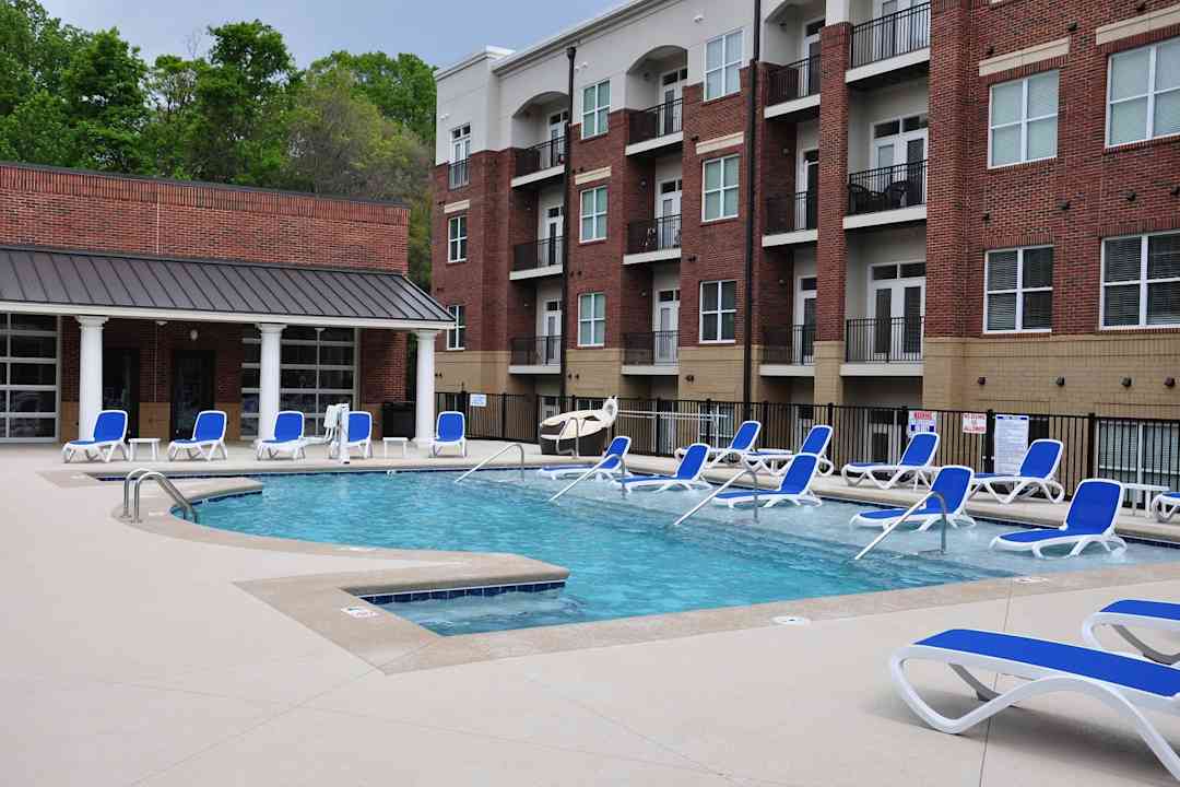 morehead west apartments charlotte nc 28208