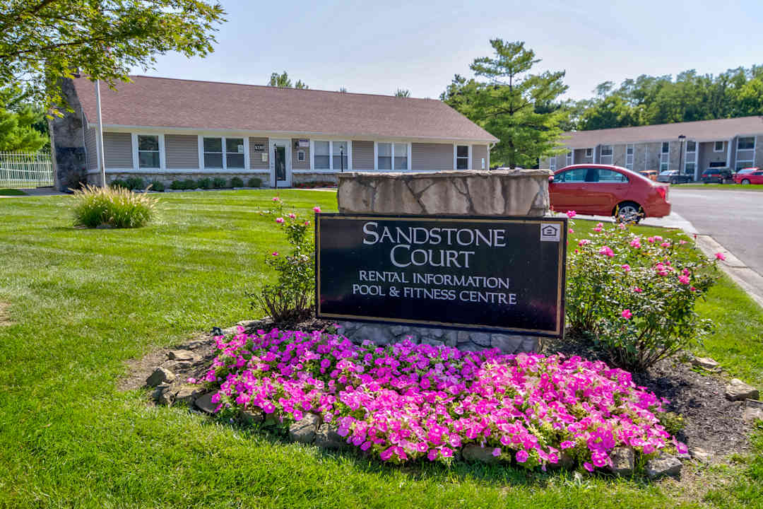 sandstone court apartments greenwood in 46142