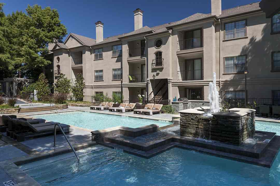 Hyde Park At Montfort Montfort Dr Dallas Tx Apartments For Rent Rent Com