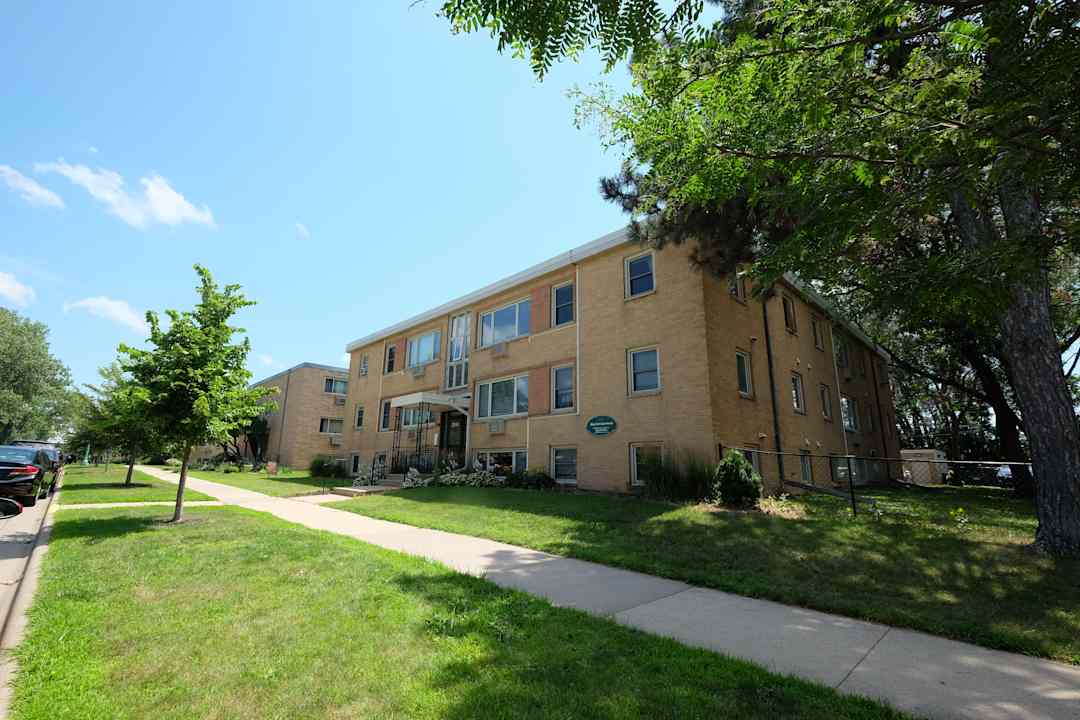 Alden Park Apartments - Saint Paul Mn 55108